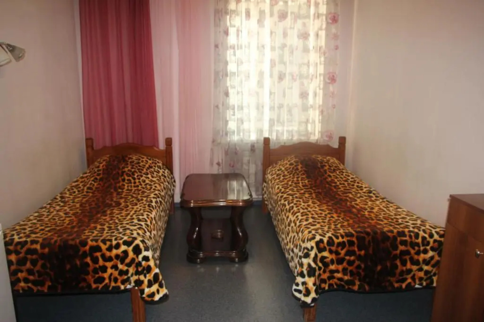 Отель Водолей