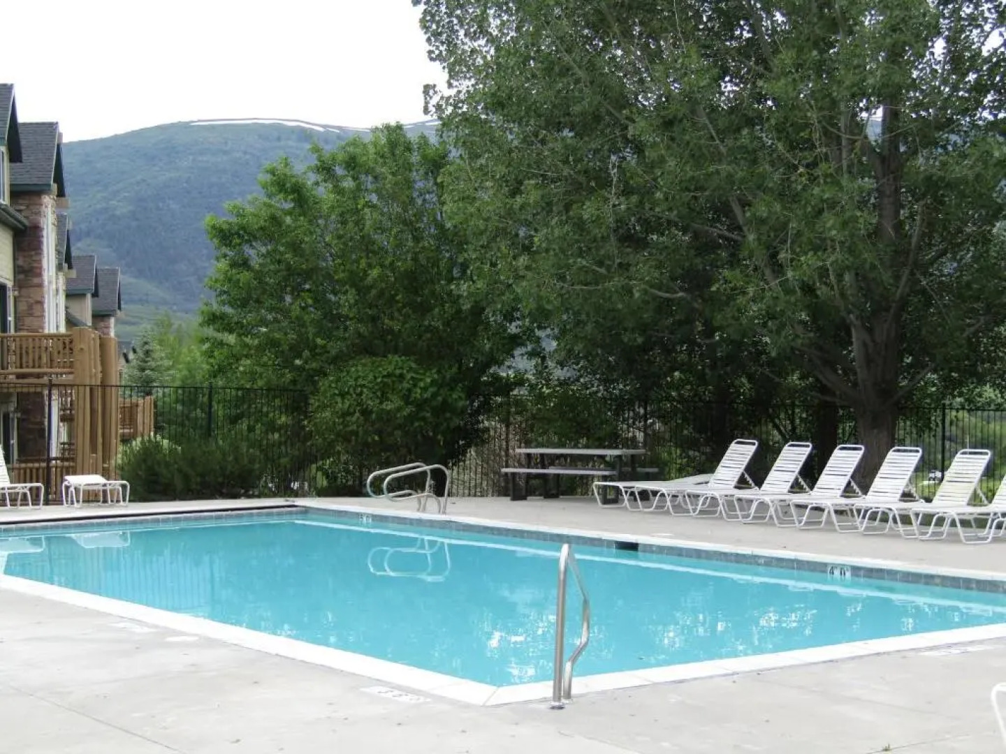 Luxury Townhouse in Mountains