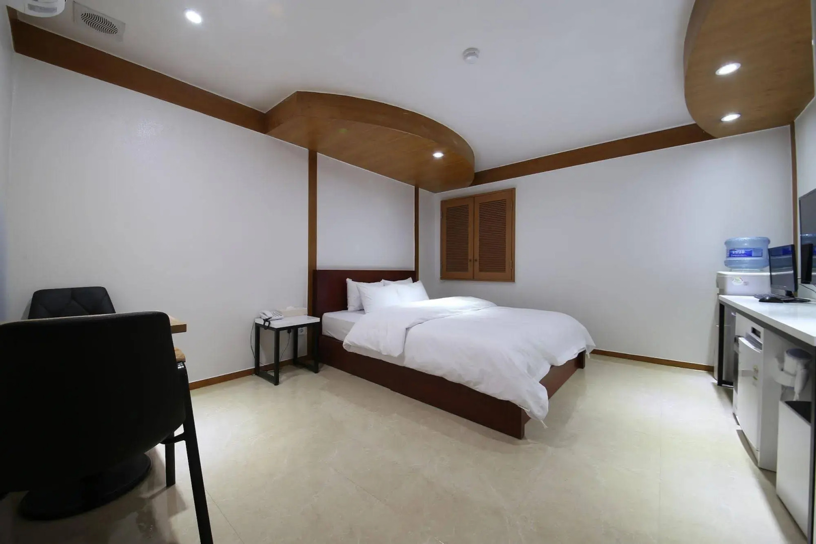 Abata Business Hotel