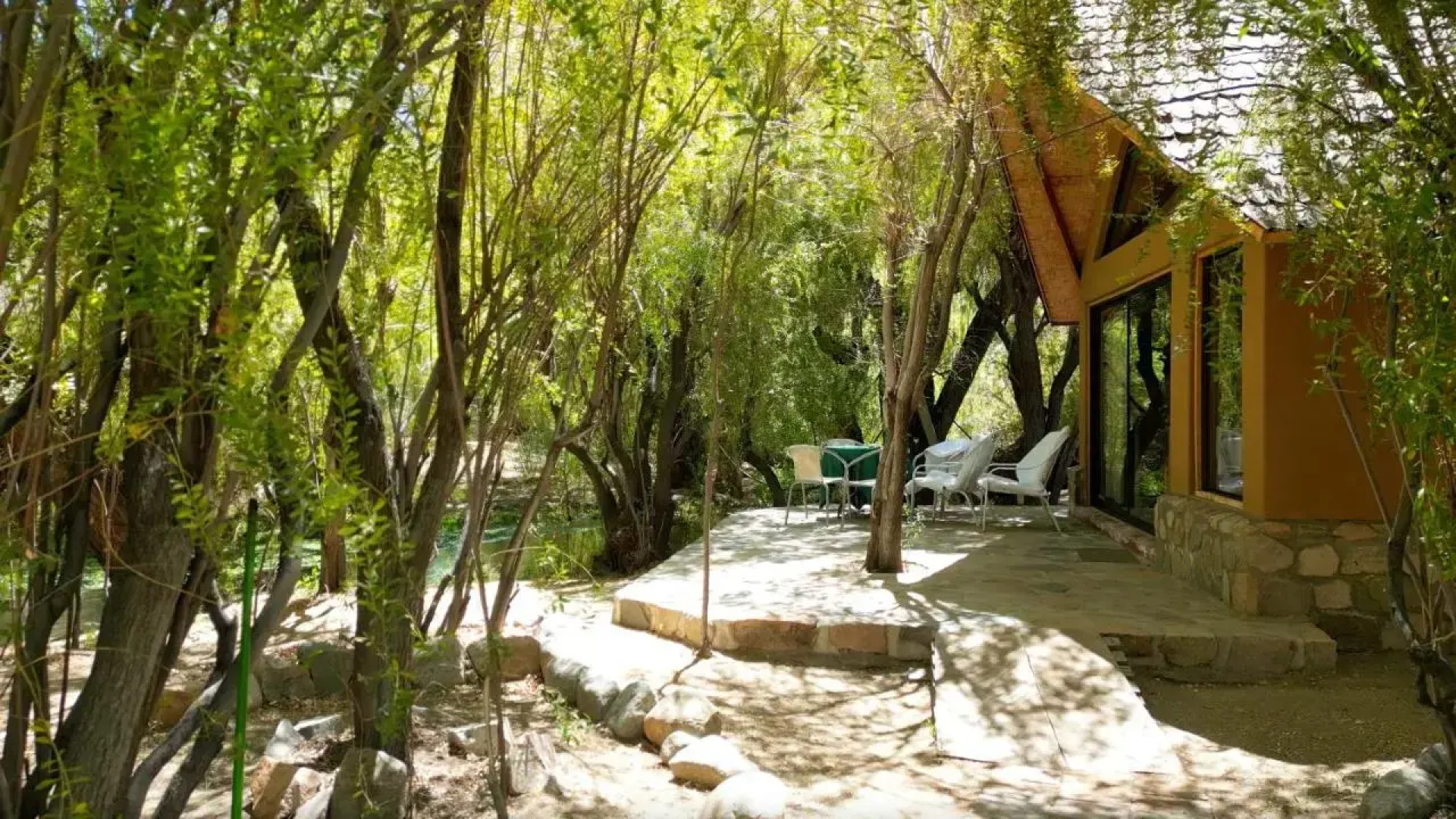 Refugios La Frontera