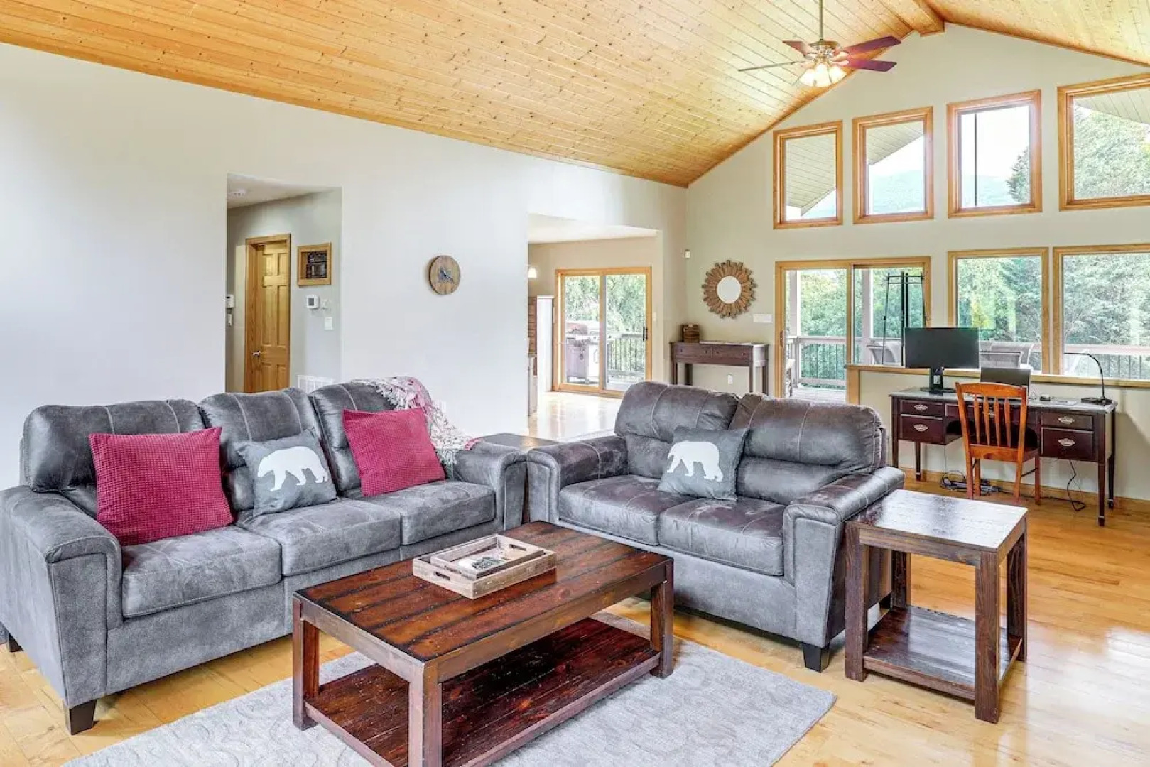 Mtn Views & Hot Tub: 6-acre Blue Ridge Retreat!