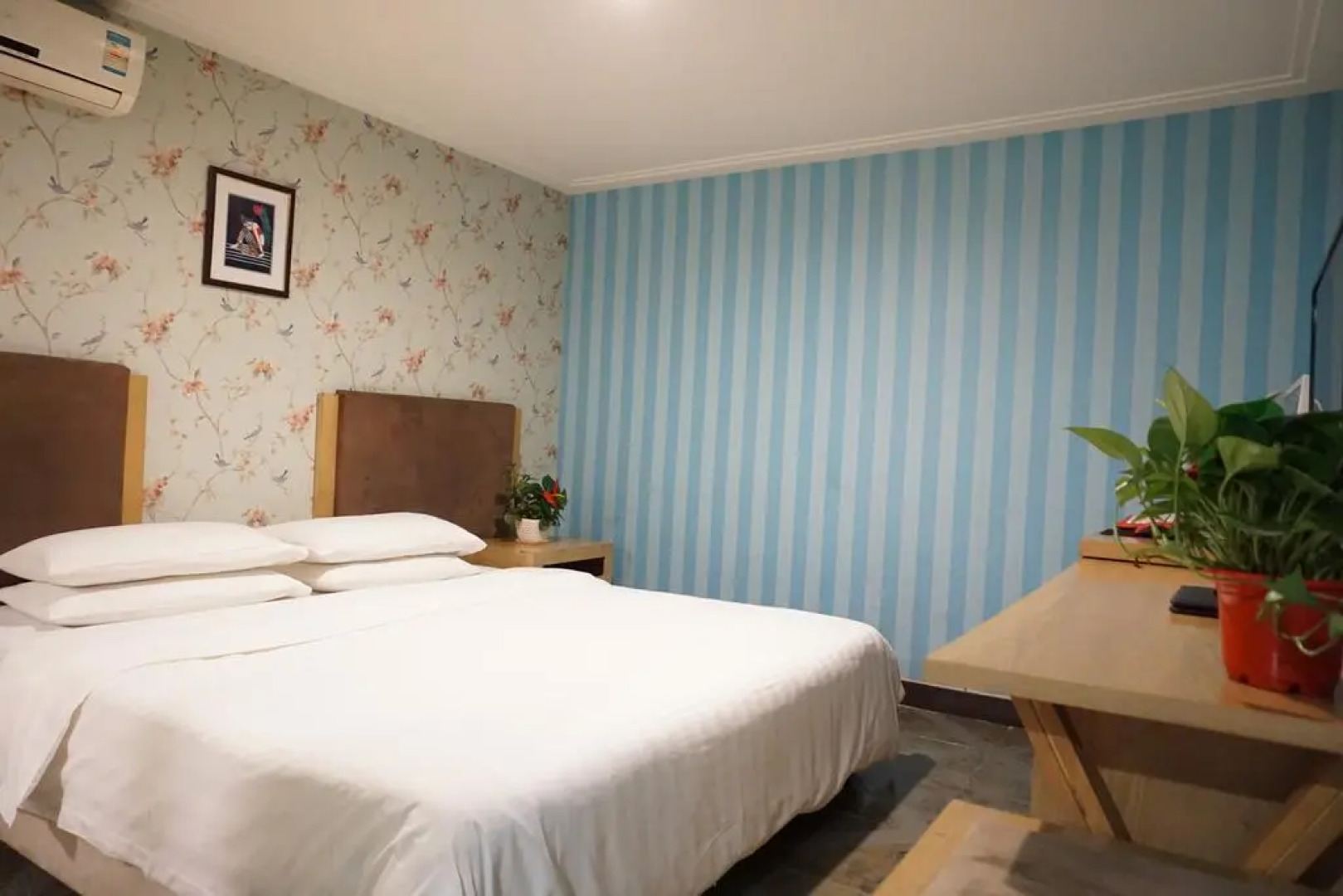 Tianjin Hongtudi Express Hotel