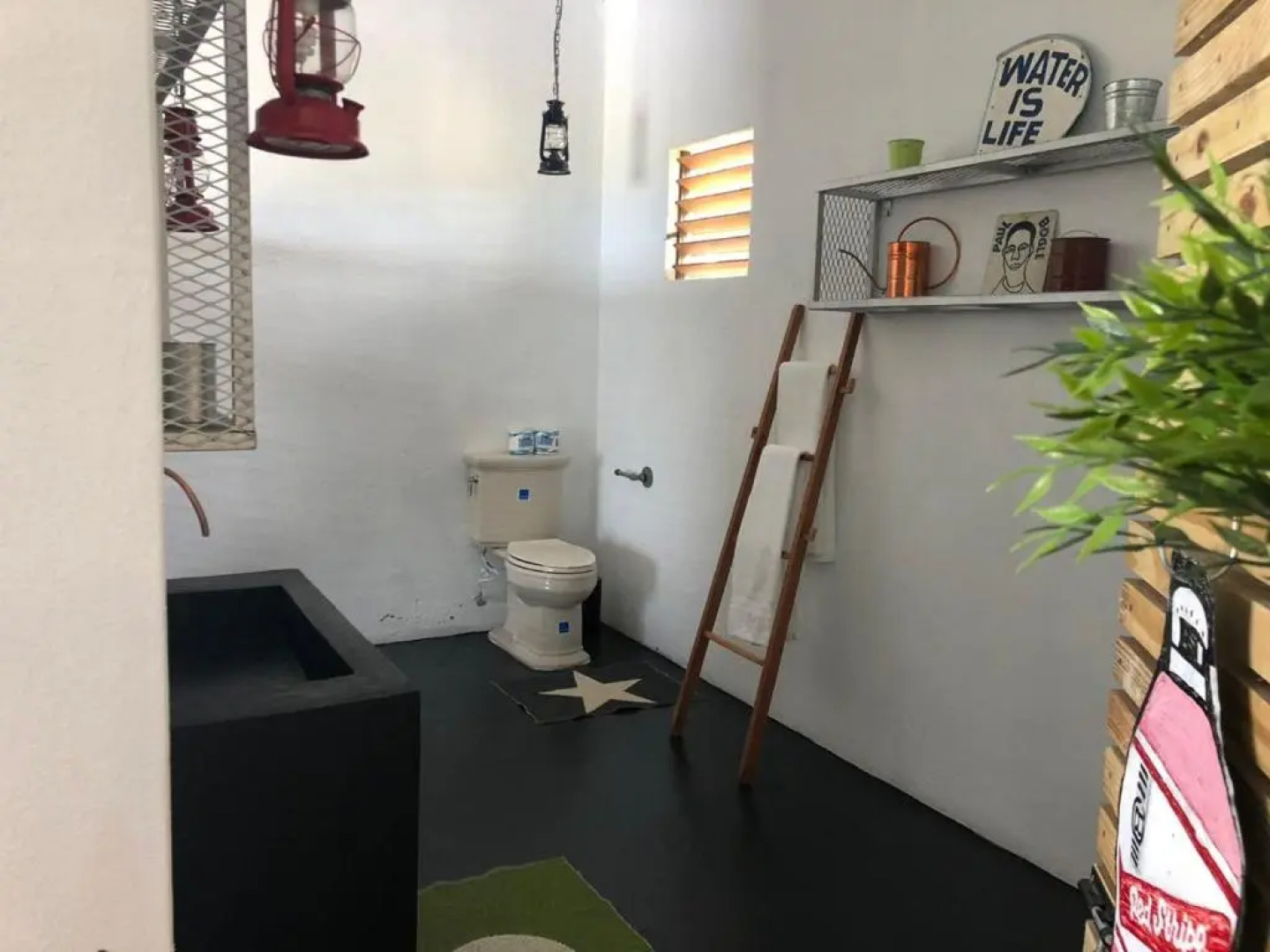 Lashings Boutique Hotel