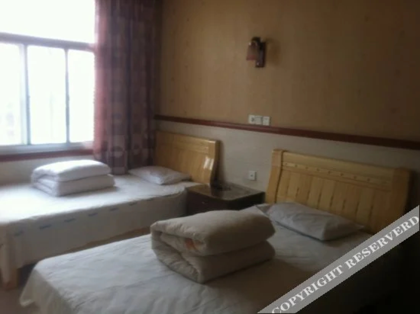 Yingchun Business Hotel