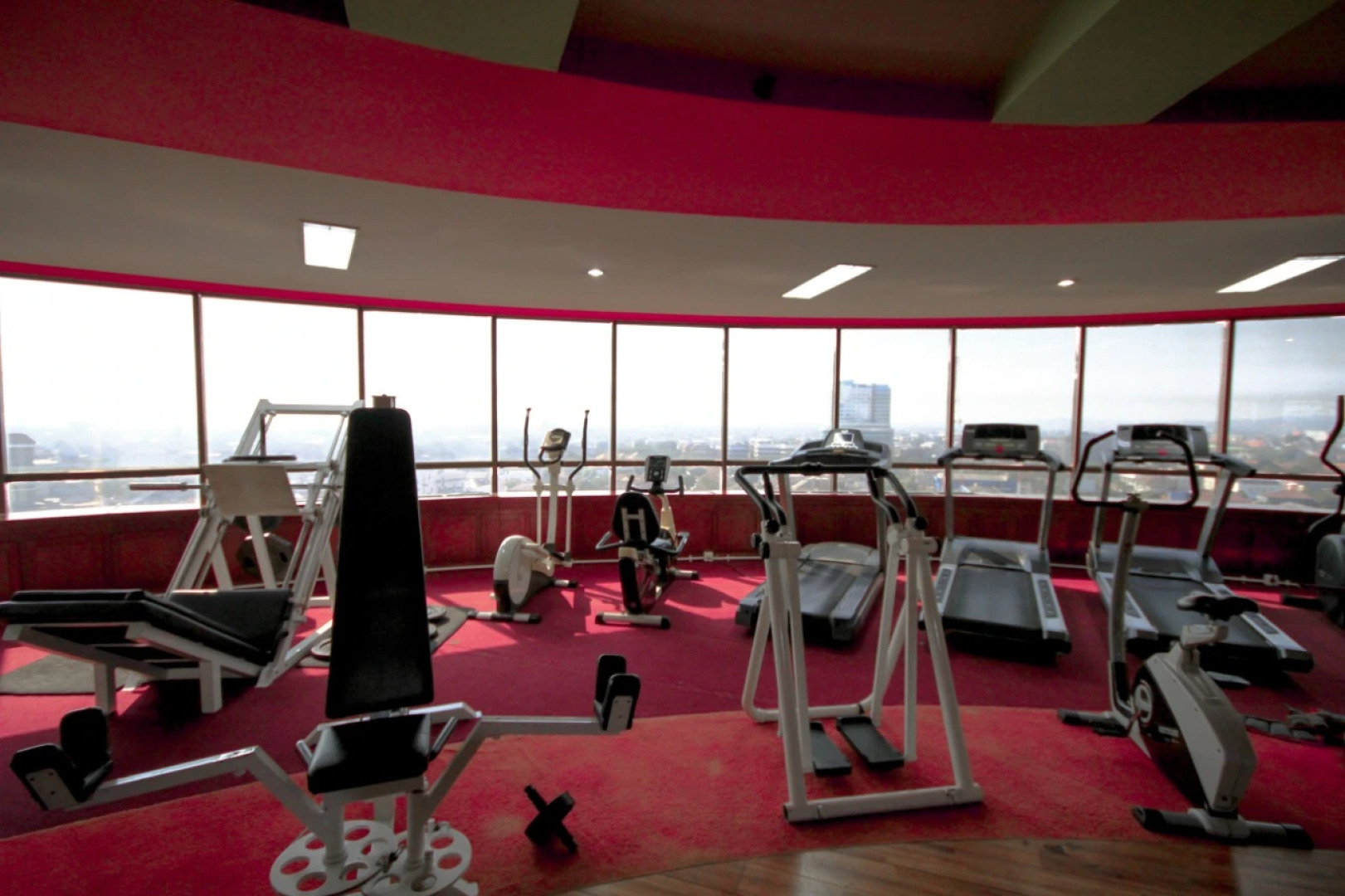 Grand Arkenso Parkview Hotel