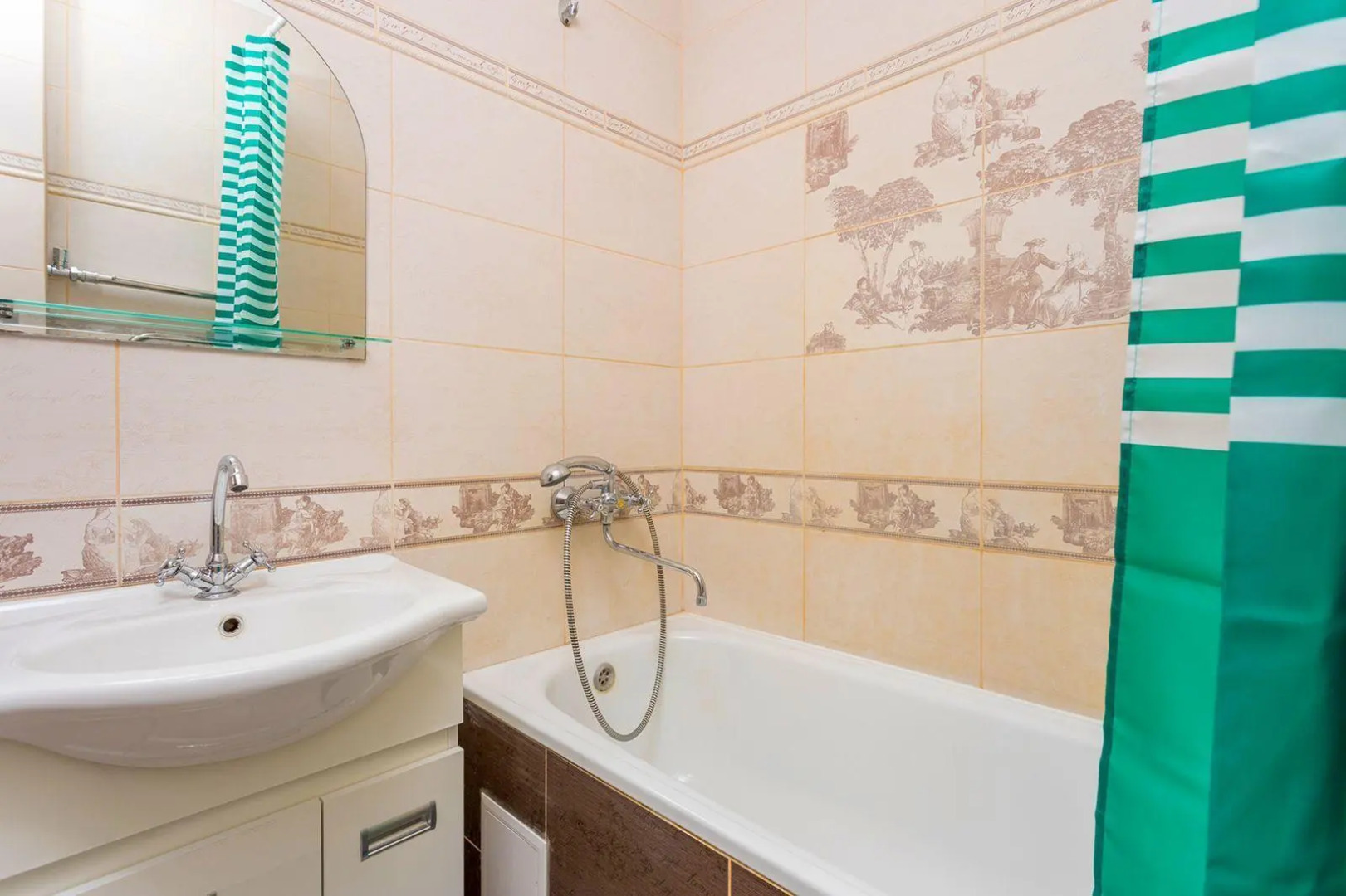 Апартаменты на улице Восточно-Кругликовская 28