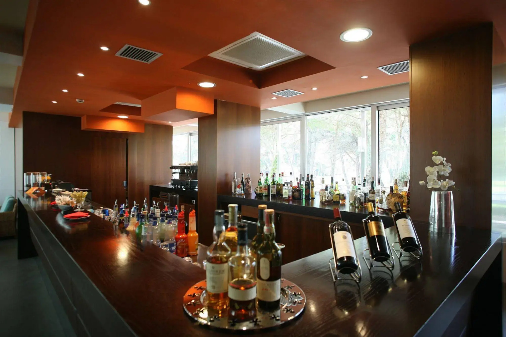 Hotel Embassy & Boston