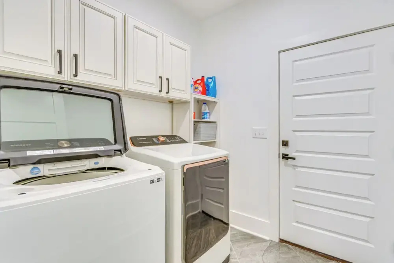 Waterfront Retreat w/ Outdoor Oasis in Pensacola