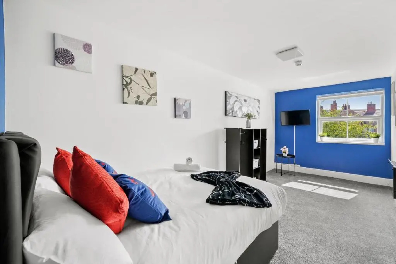 Sunshine Serviced Apartments by Happy Sunshine Stay