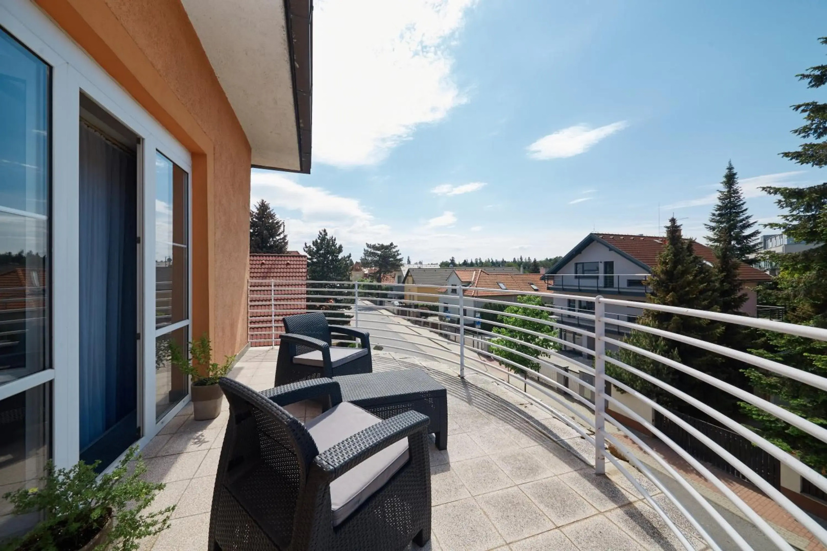 Hotel Tulipan Pruhonice