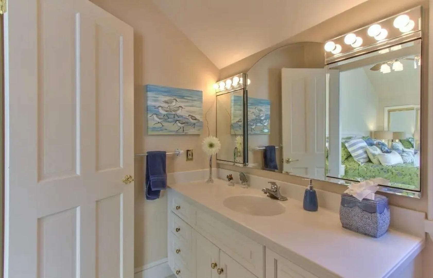 Lx33: Luxury Vacation Villa On Pebble Beach With Pool