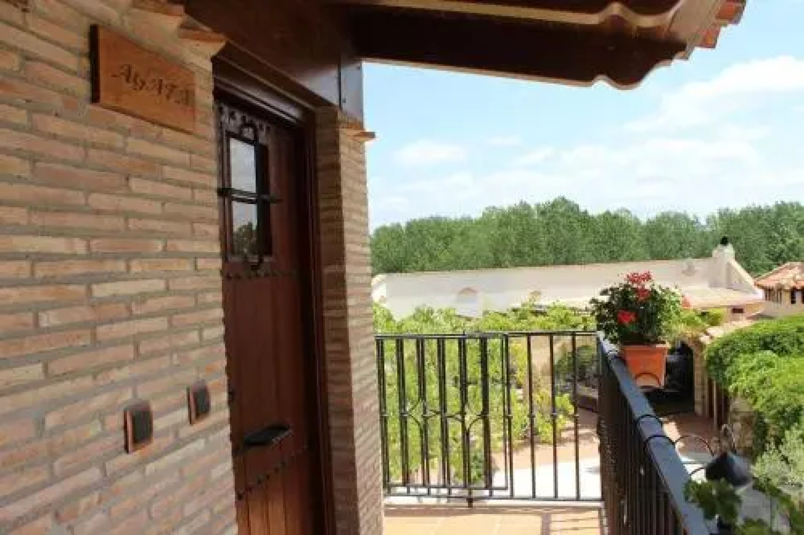 Apartamentos Turisticos Sanahuja