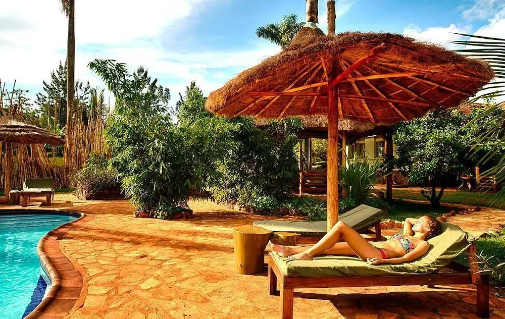 Source Of The Smile Hotel & Guesthouse