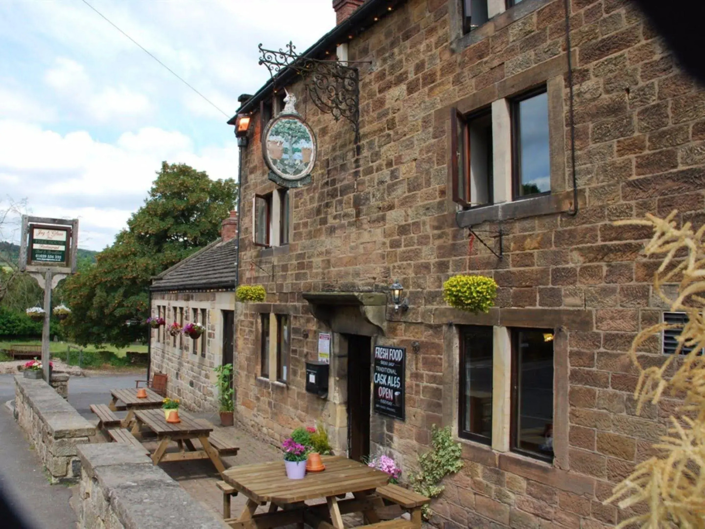 The Jug and Glass Inn