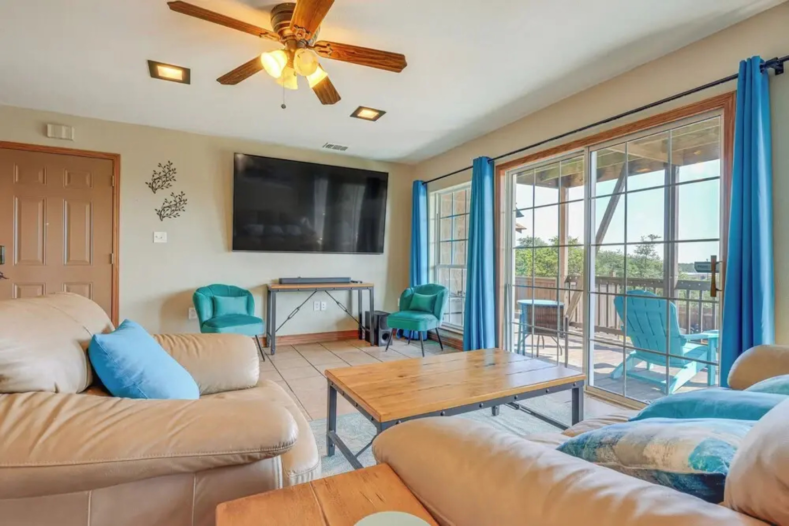 Family-friendly Fischer Home w/ Private Hot Tub!