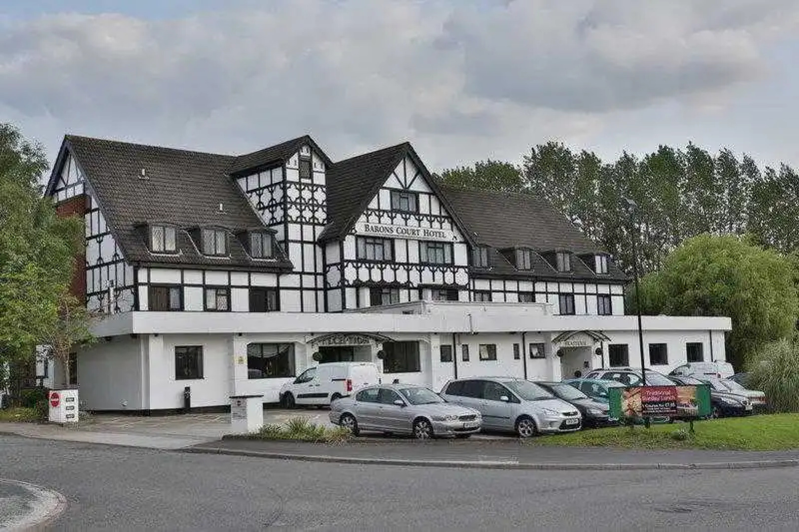 Mercure Birmingham North Barons Court Hotel