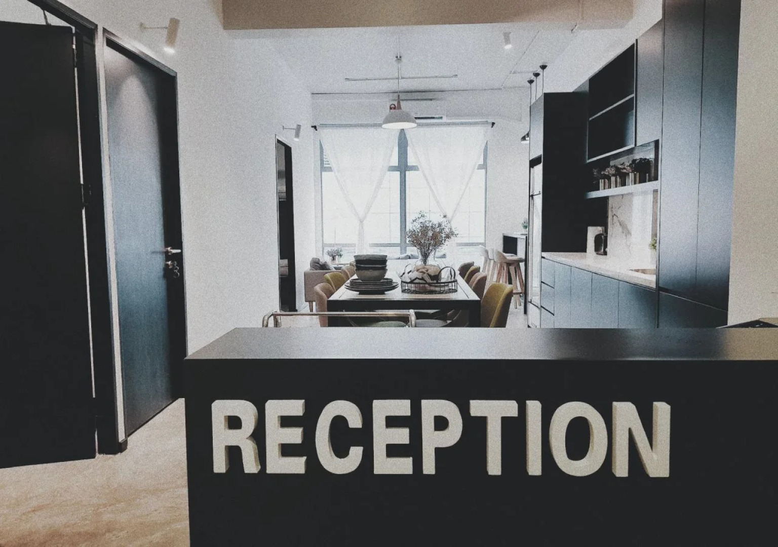 Dimple.Life - Hostel