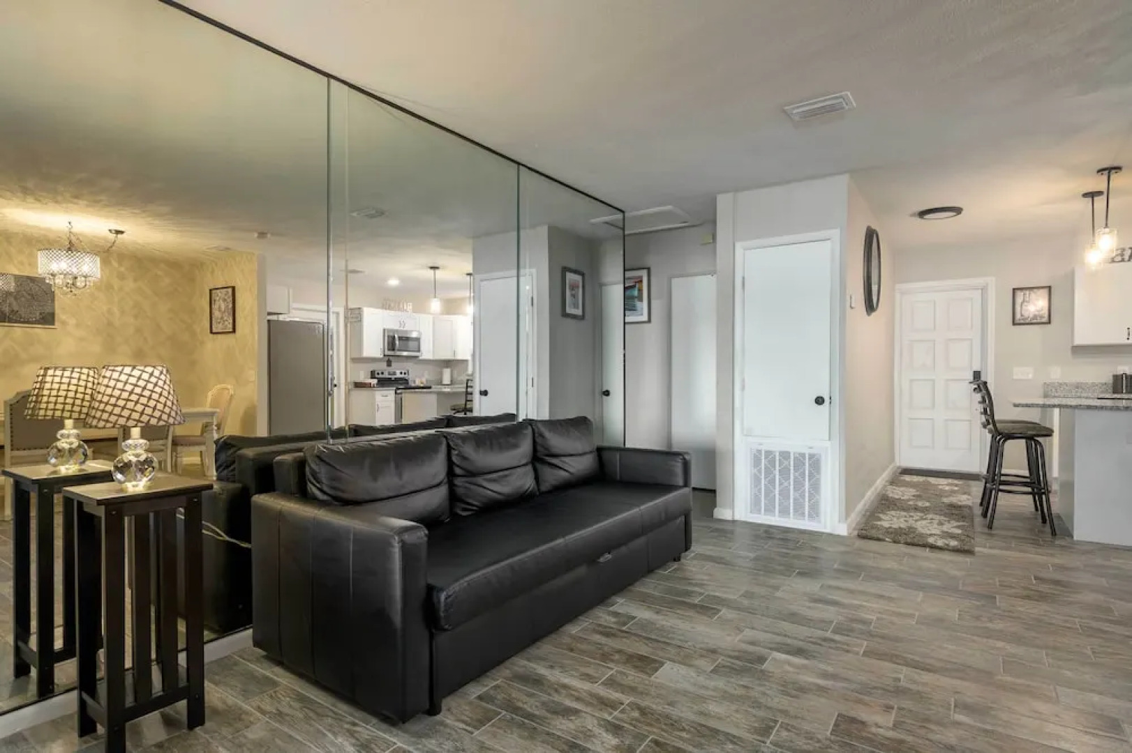 Hook, Line & Leisure: Lakefront Gem, 2 Mi to Dtwn