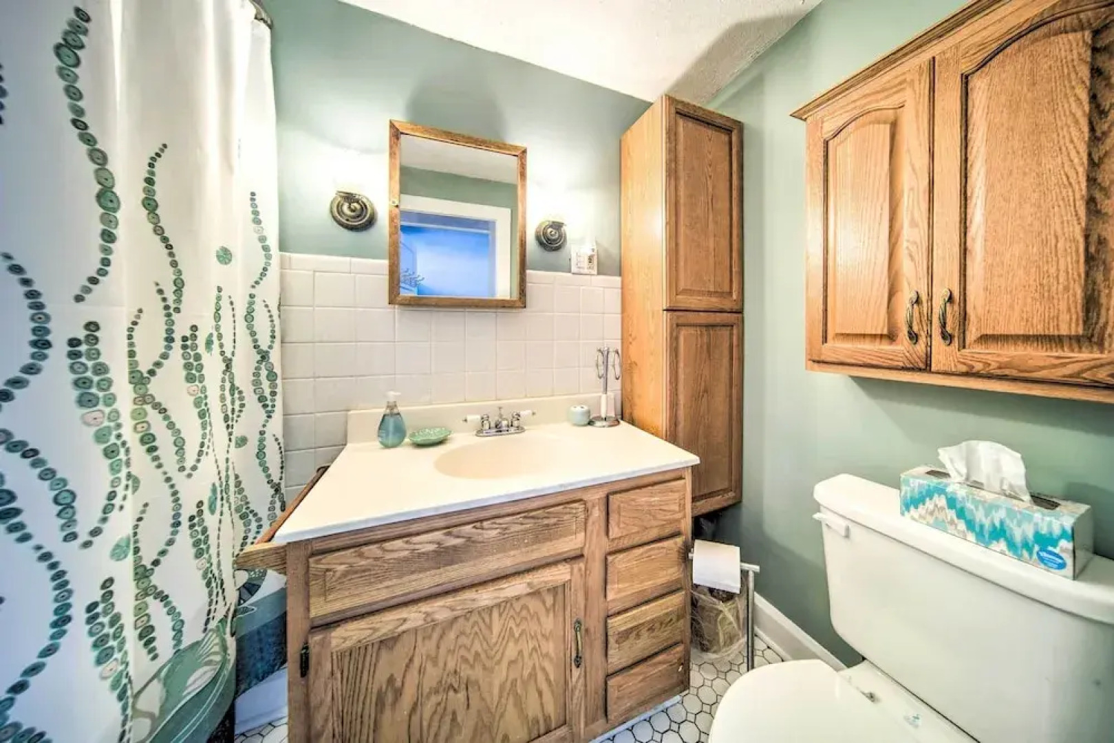 Private Waterfront Lake Erie Home w/ BBQ Patio