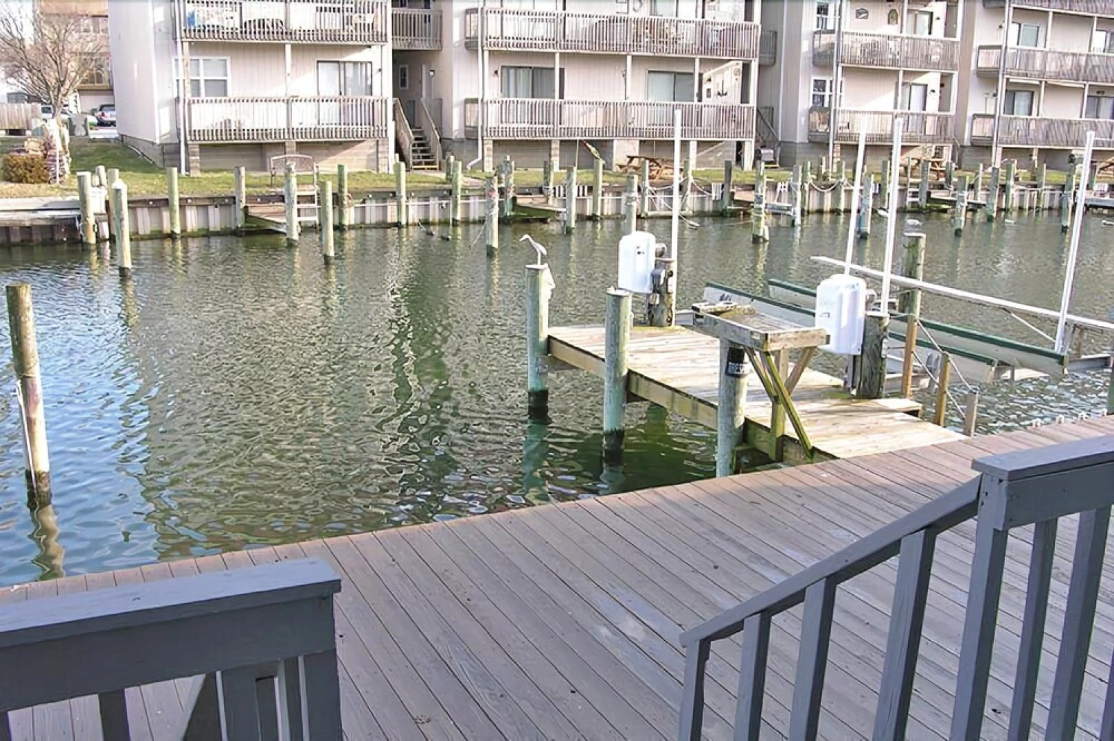 Gullway 2816 3 Br townhouse by RedAwning