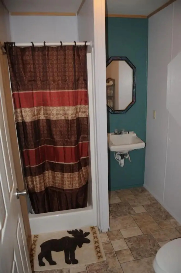 Yellowstone Motel - Adults Only