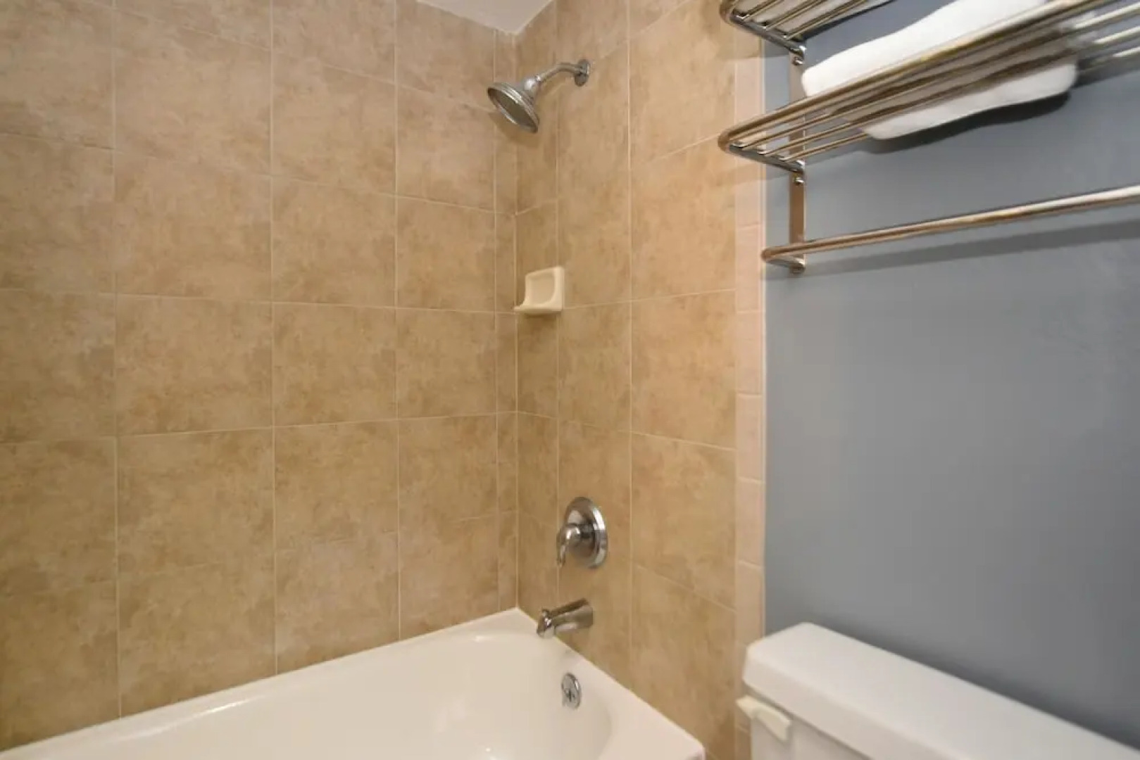 Paki Maui 207 by RedAwning