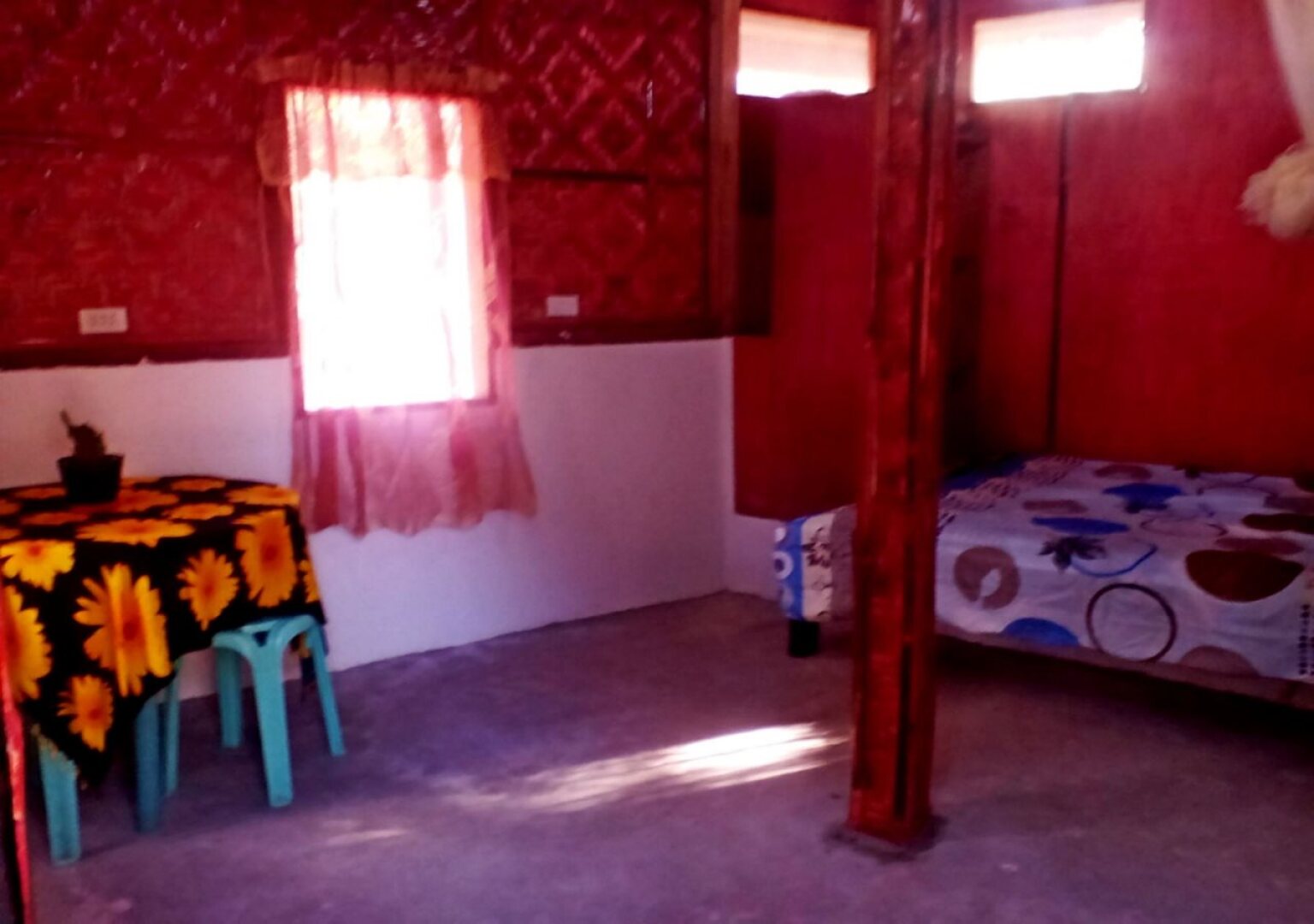 Lennons Place Backpacker Hostel