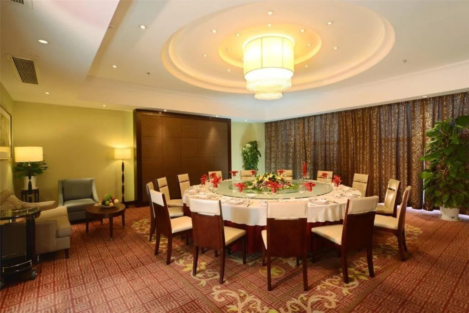 Star International Hotel