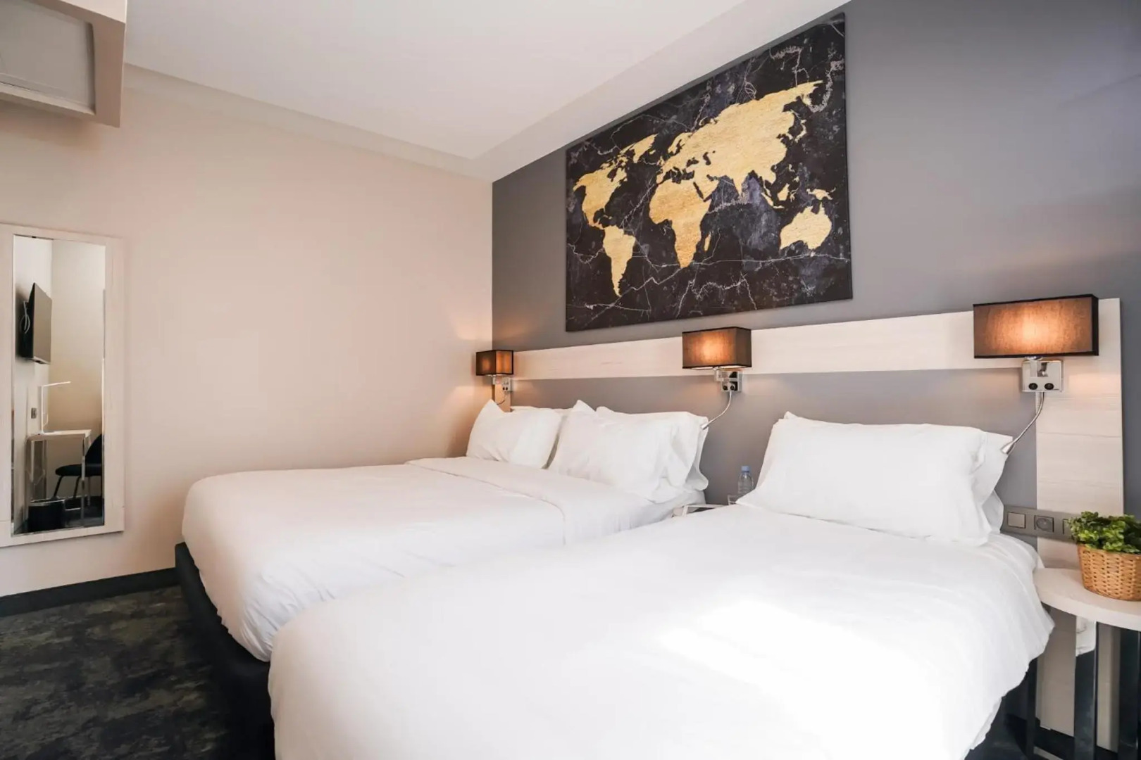 Residence Mercure Paris La Defense Grande Arche