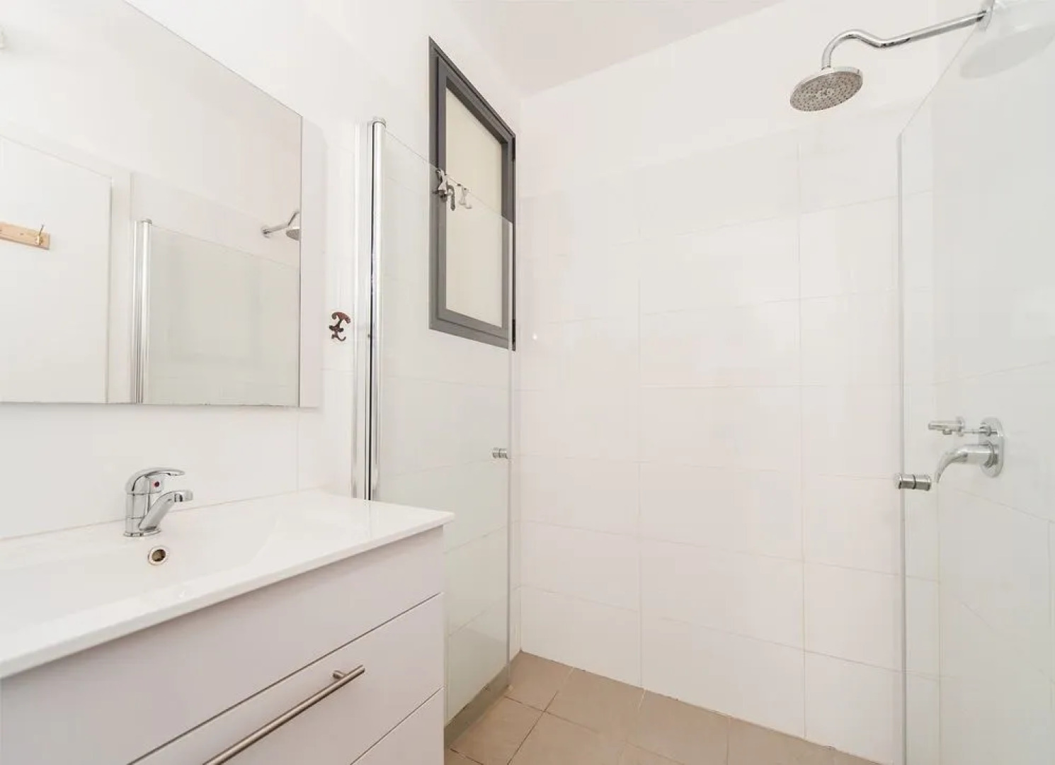 Sea N' Rent - Shimon HaTzadik 6/2