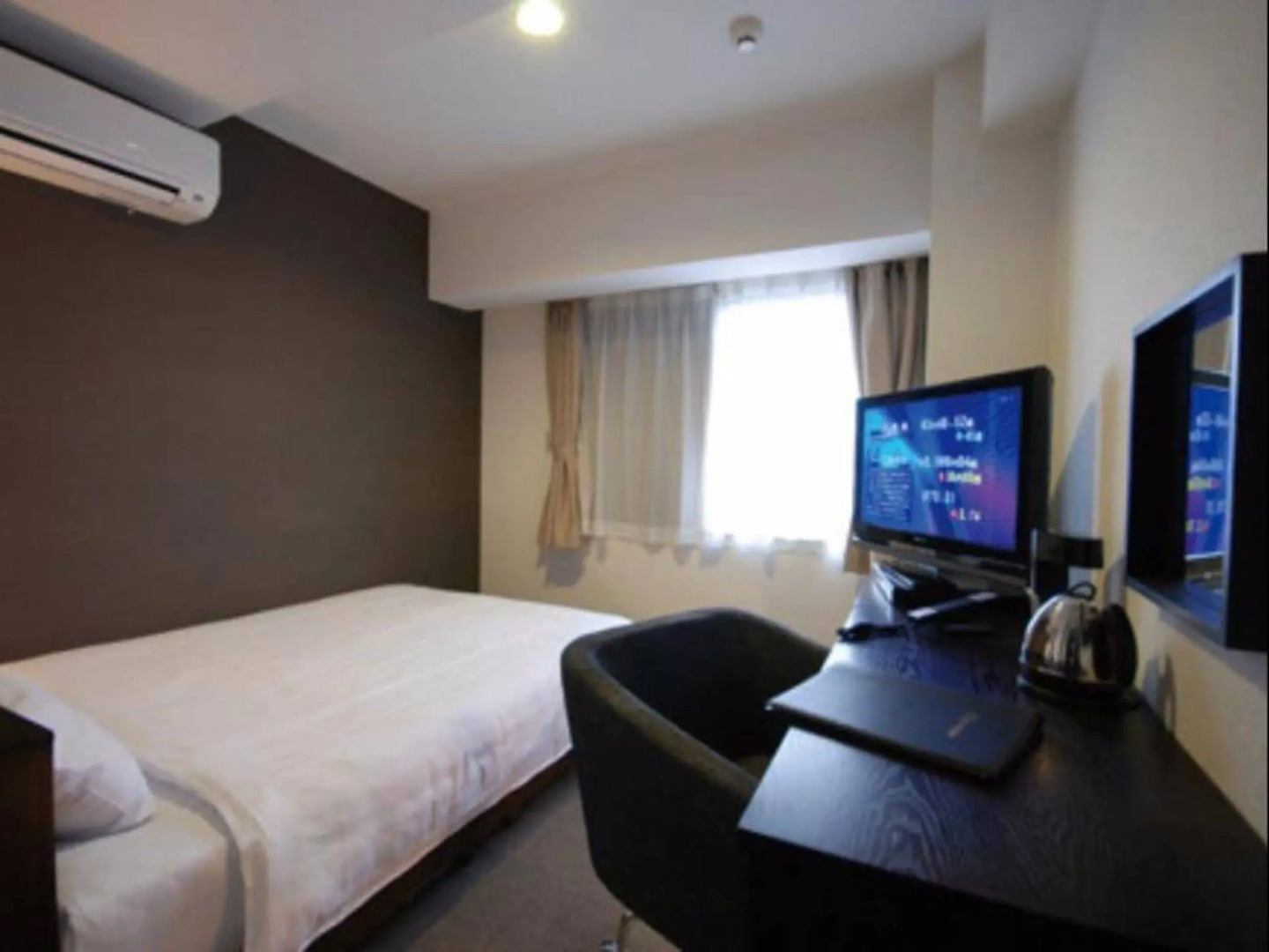 New Station Hotel Premiere