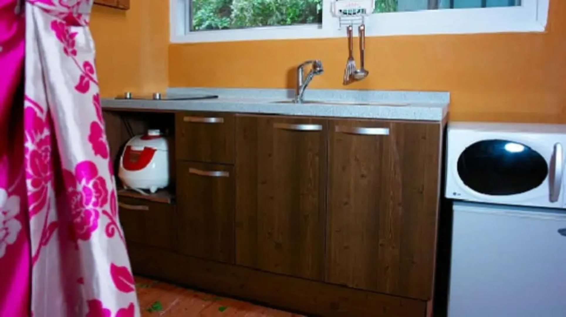 Muhari Red Roof Pension