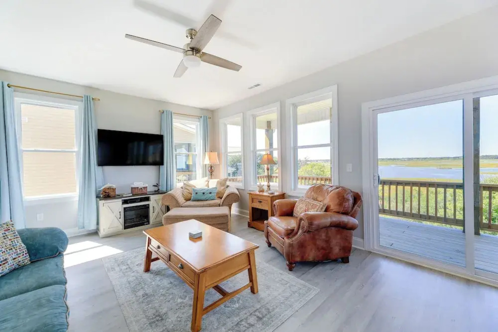 North Topsail Getaway w/ Panoramic Sound Views!