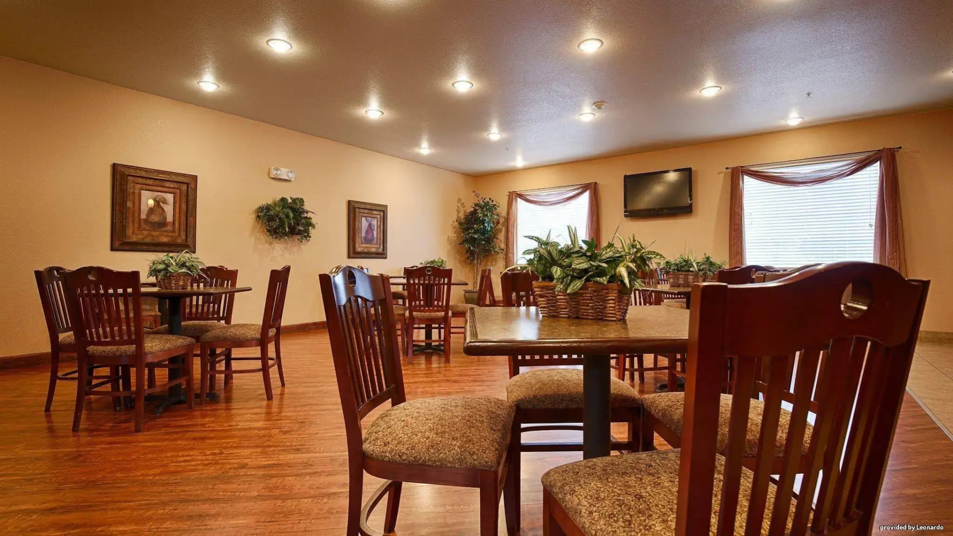 Best Western Sherwood Inn & Suites