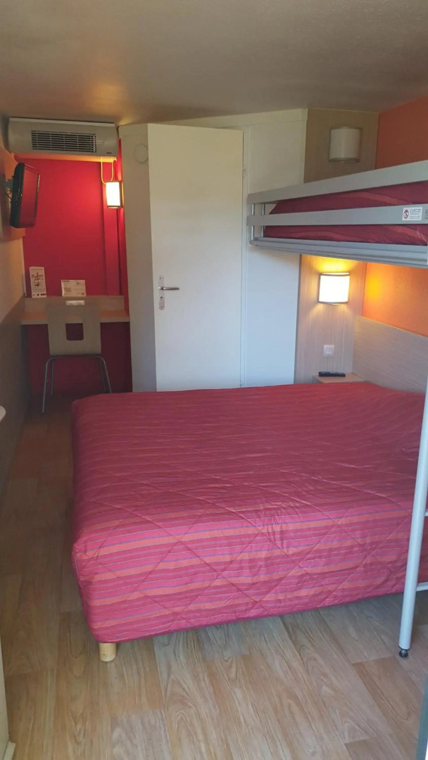 Premiere Classe Lyon Est - Aéroport Saint Exupéry