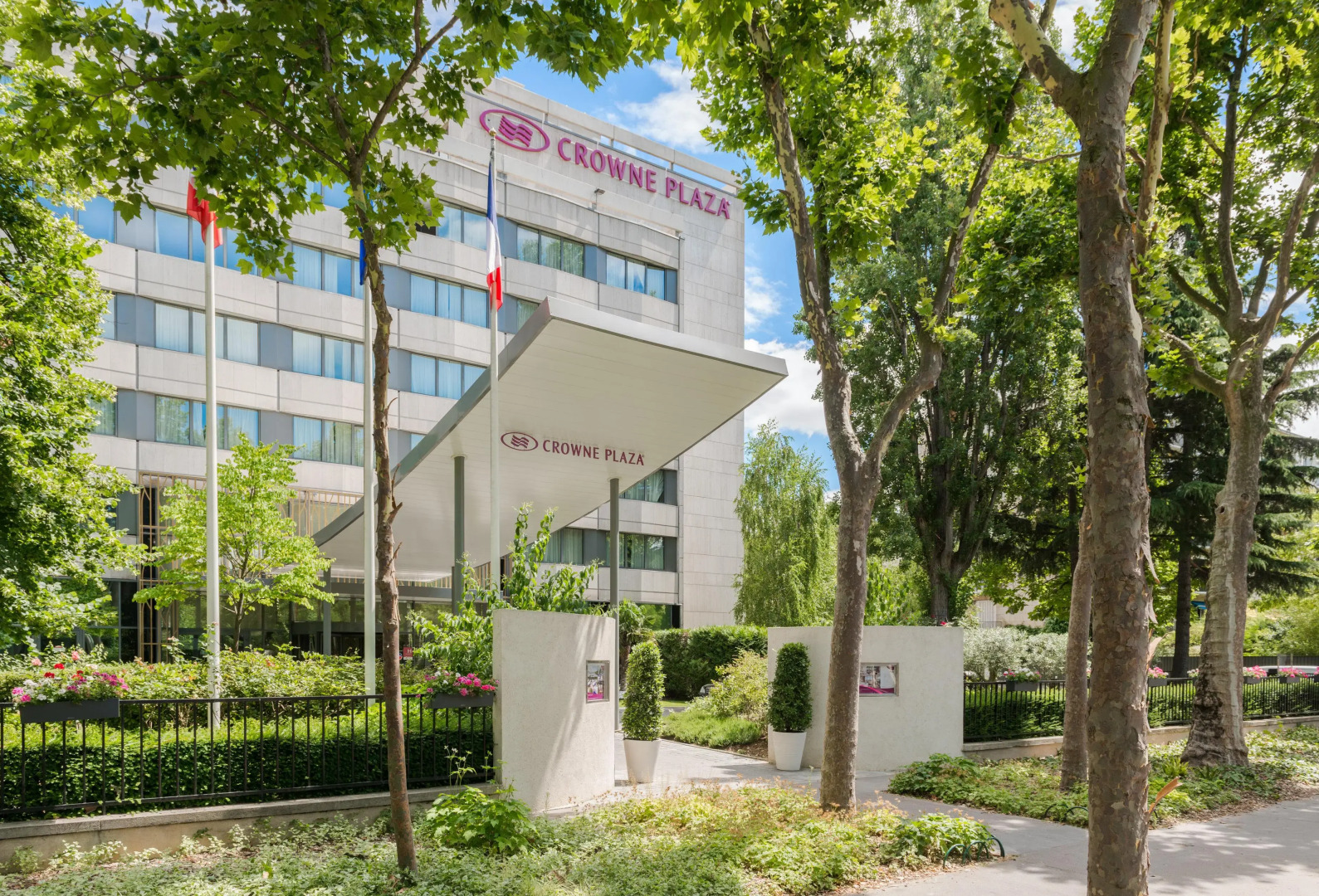 Mövenpick Hotel Paris Neuilly