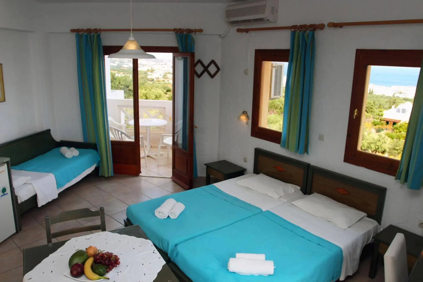 Romantica Hotel Apartments