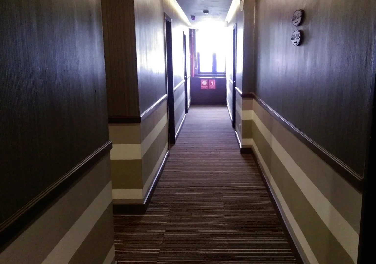 Hotel Zamburger Legenda