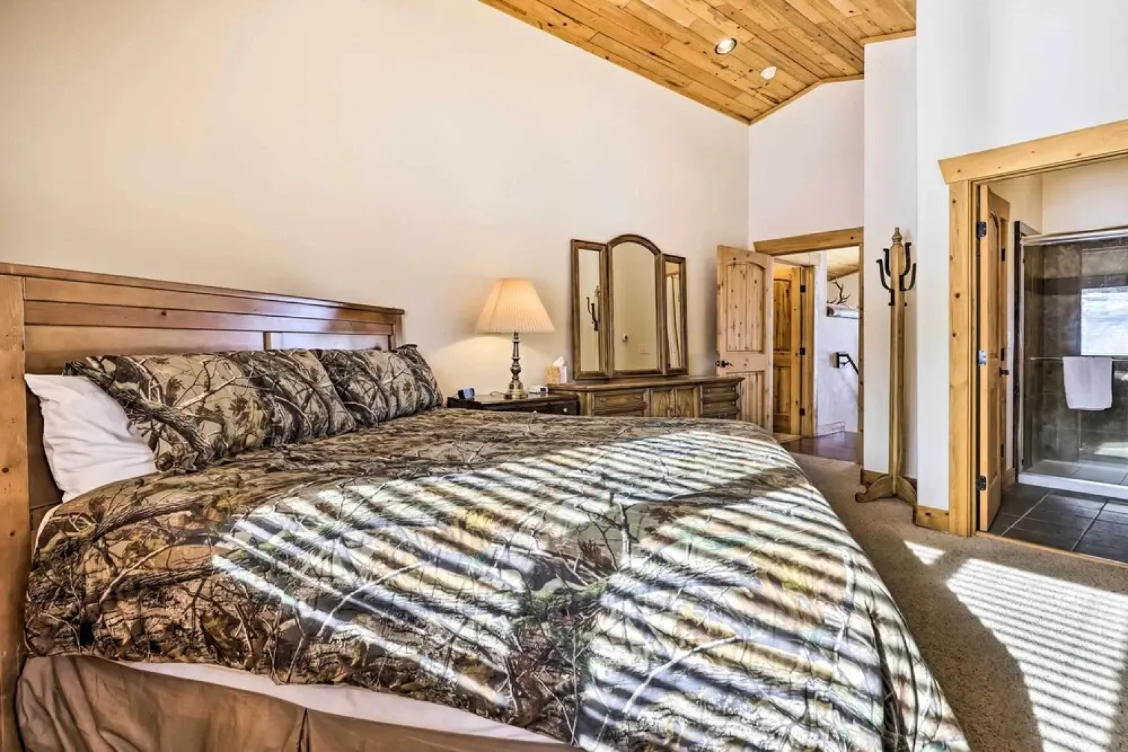 1 Mi to Lake Granby: Home w/ Mtn Views & Gas Grill