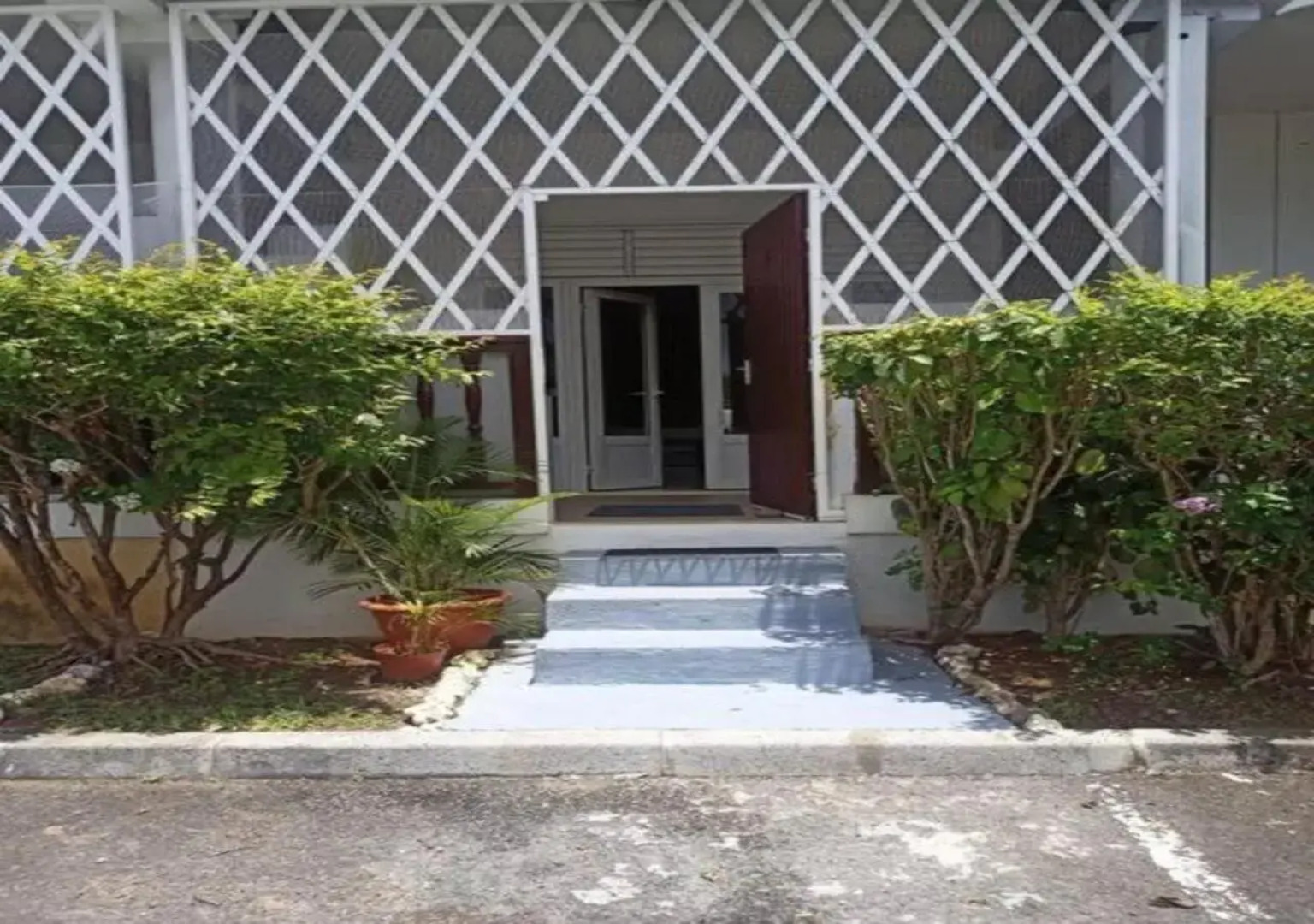 Super Studio en résidence face à la plage