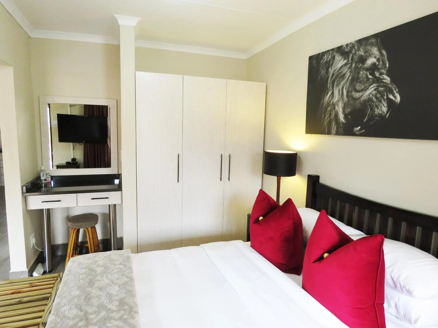 Wild Dog Guest Lodge