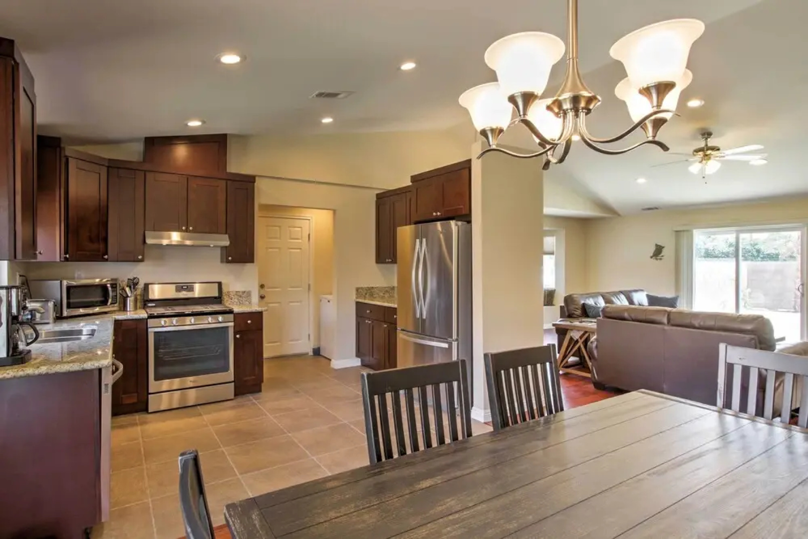 065355: Luxury 3 BR Desert Retreat: Near Coachella