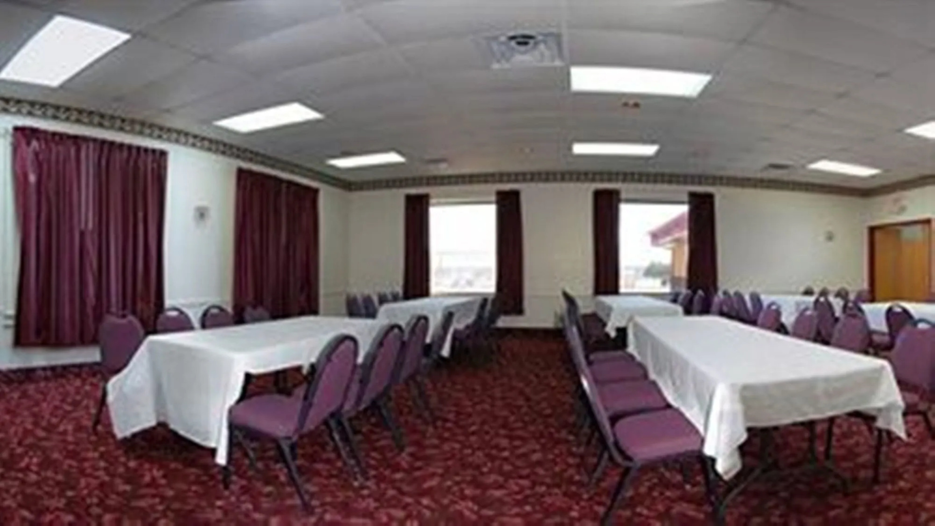 Econo Lodge Truman Inn