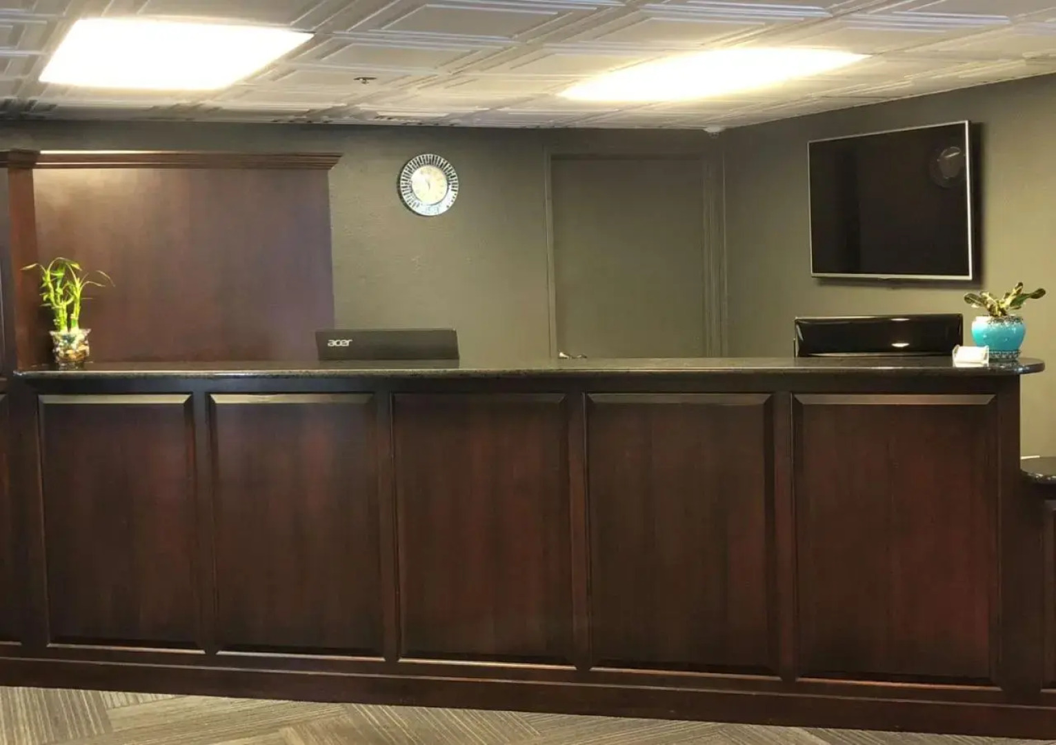 Howard Johnson Express Inn - Post Falls