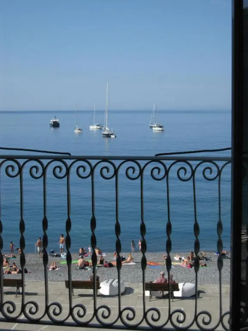 Casa Sea Life, Beachfront with Parking