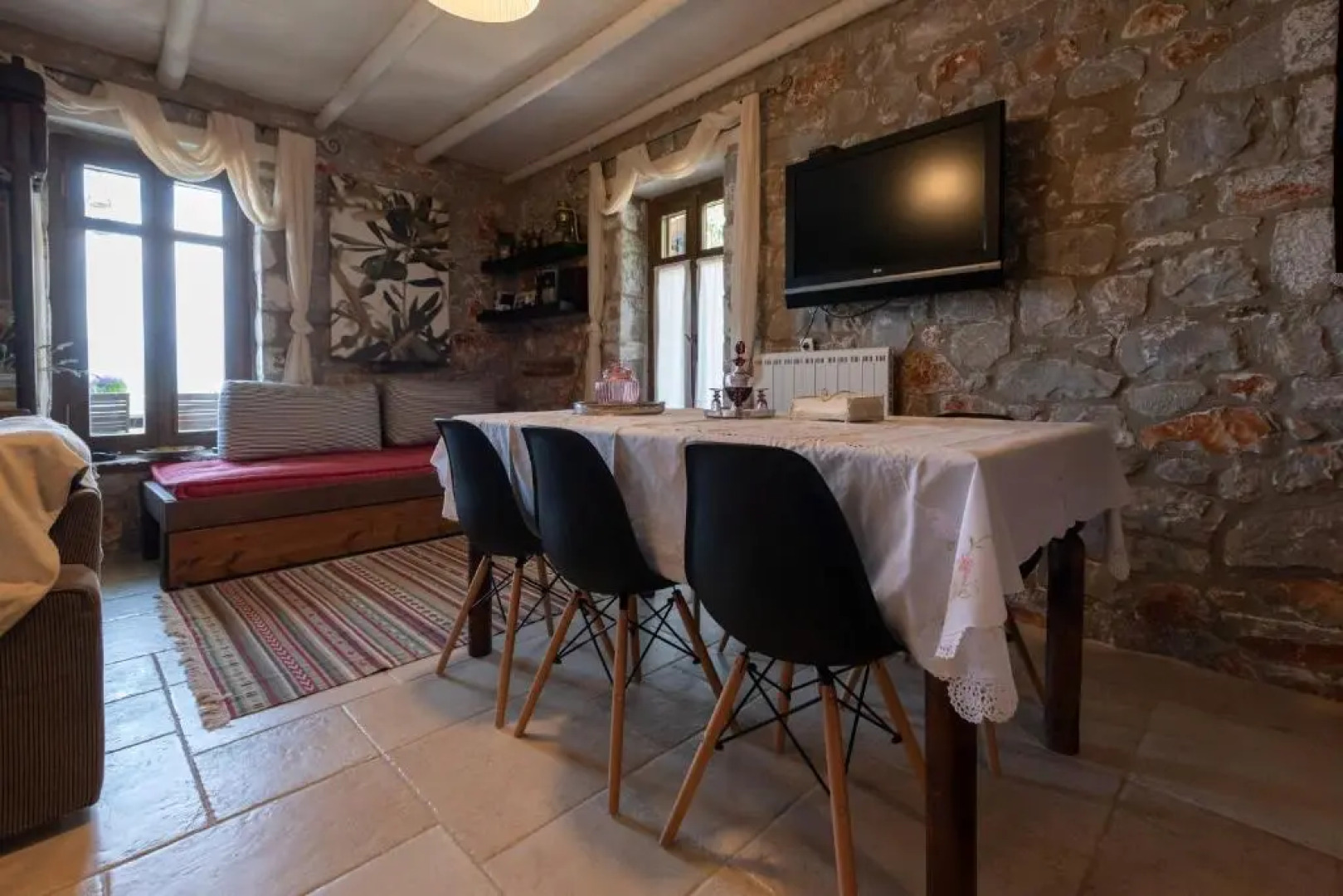 Luxury Stonehouse Verga