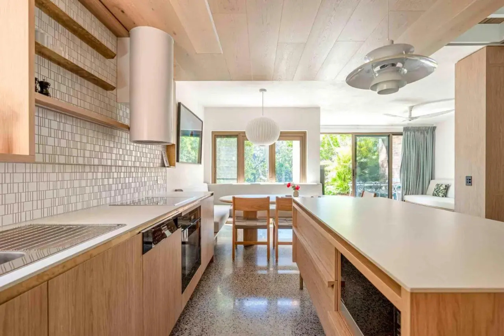 Glen Eden Beach Resort