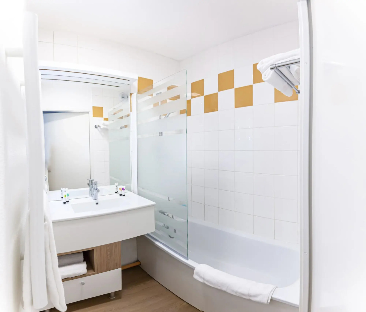 Отель Le Hüb Grenoble