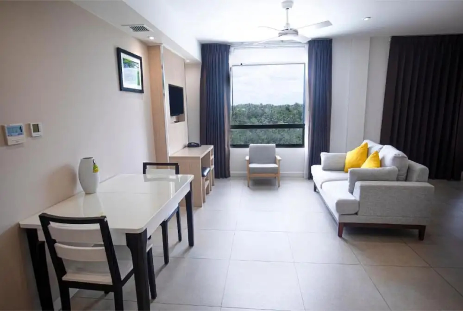 Cassowary Hotel