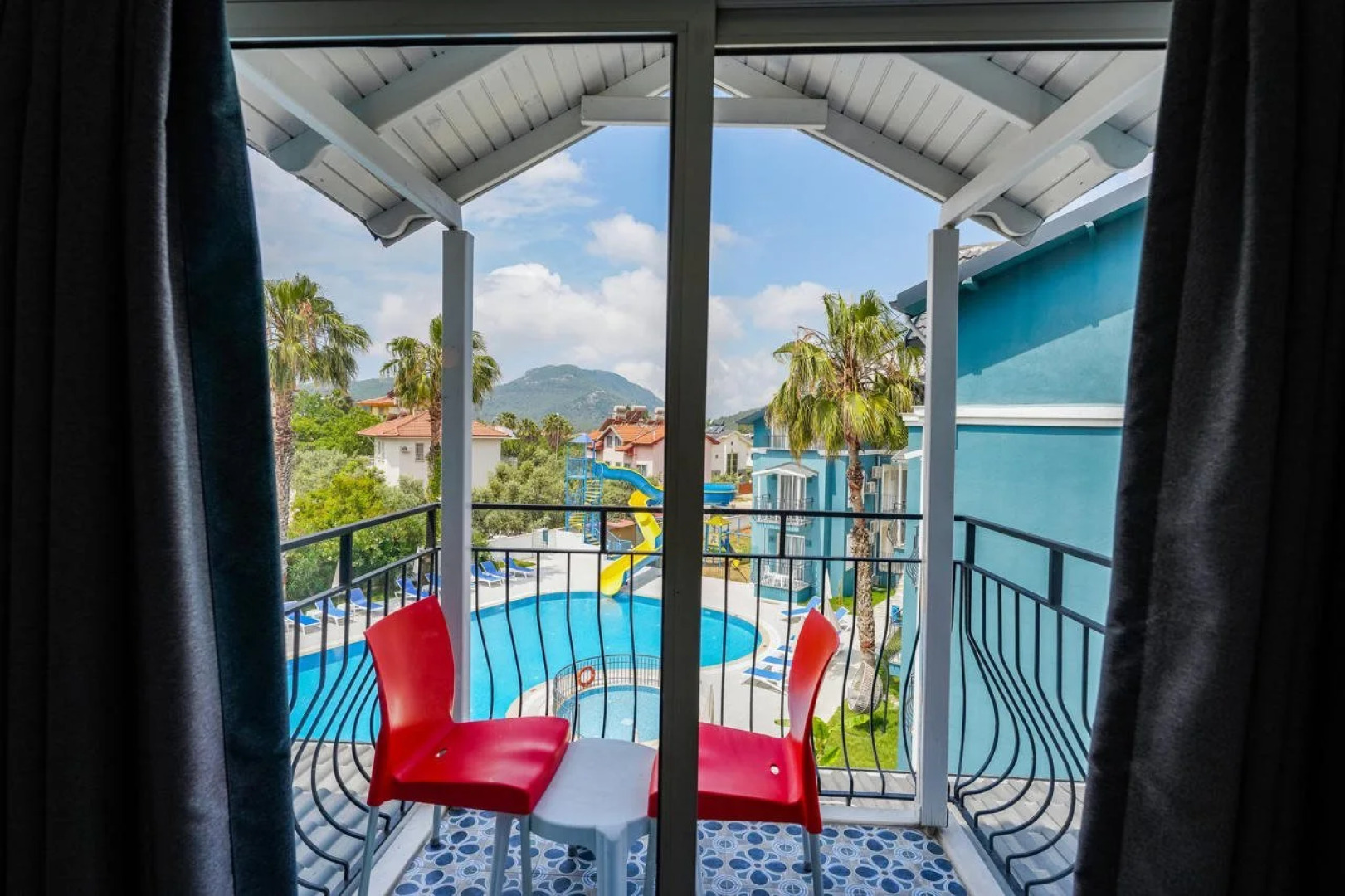 Blue Pearl Aparthotel